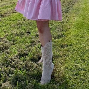 Nasty gal tan cowgirl boots